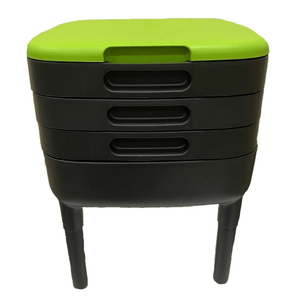 Riverstone Maze Worm Farm Three Trays with plastic legs