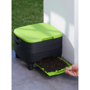 Riverstone Maze Worm Farm worm-saver tray