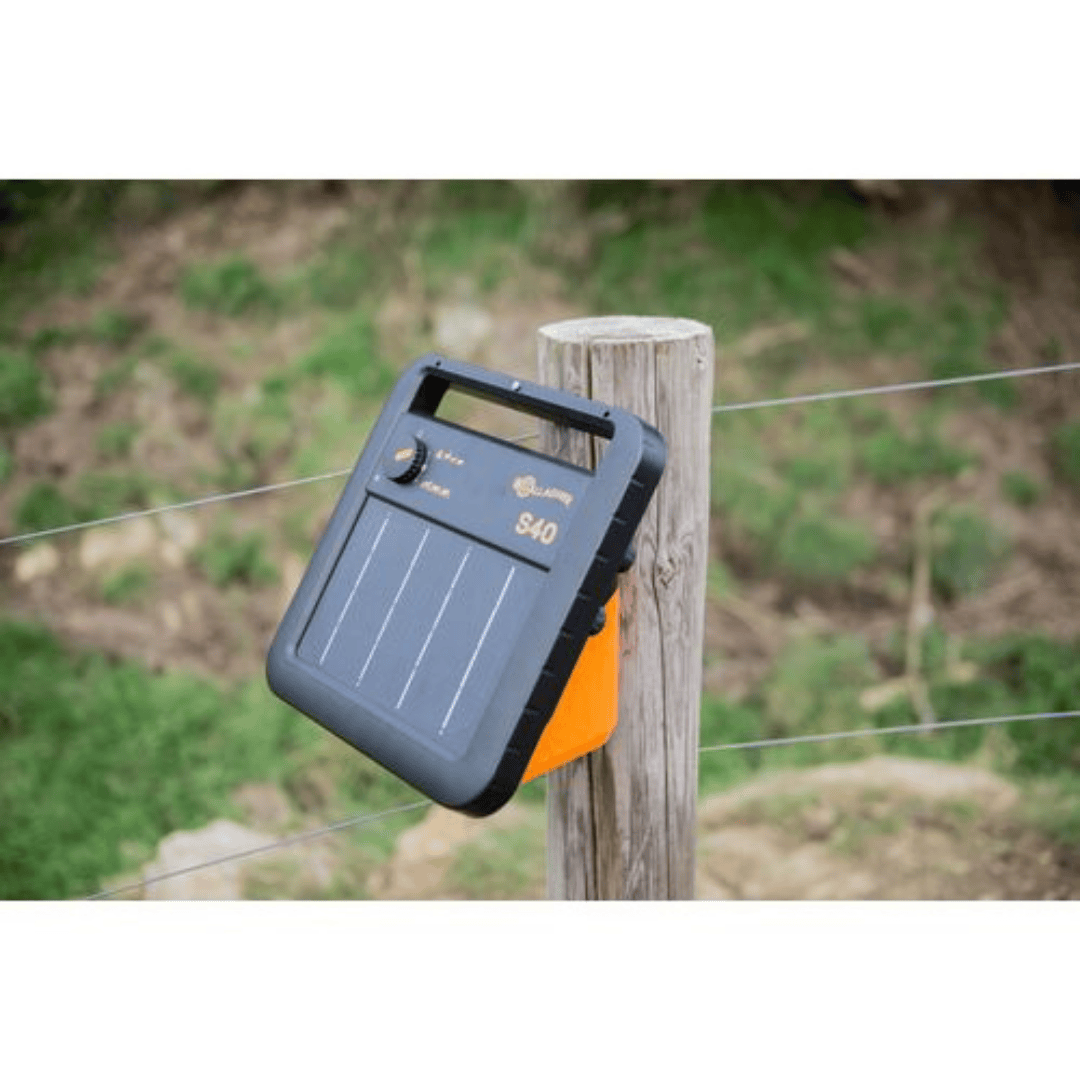 Gallagher S40 Solar Fence Charger Deployed