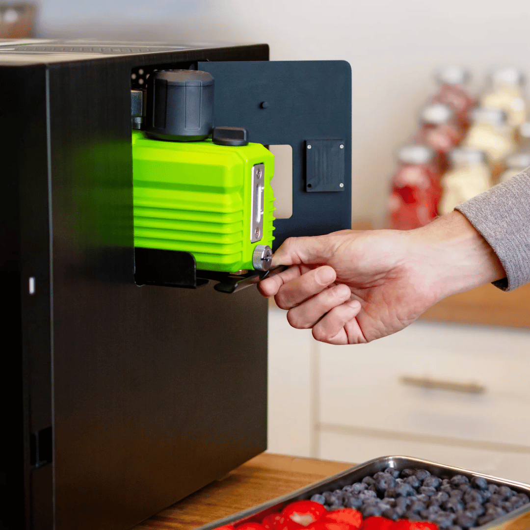 Harvest Right - Countertop 360 Freeze Dryer - Pump.