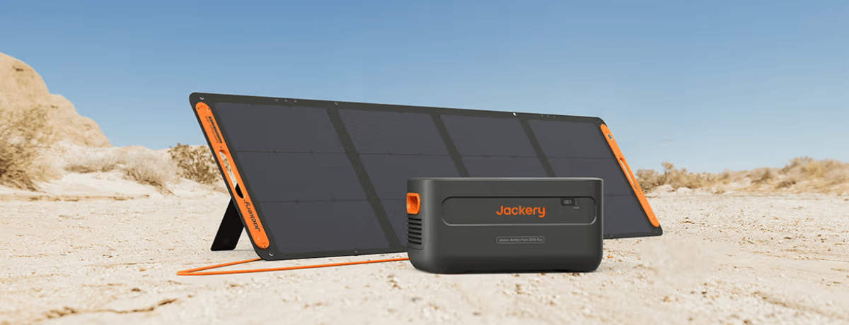 Jackery Battery Pack 2000 Plus with 500w solar panel in desert
