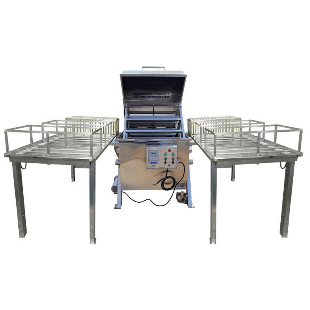 Mann Lake HH824 Horizontal 40 Frame Honey Extractor with Tables &amp; Pump