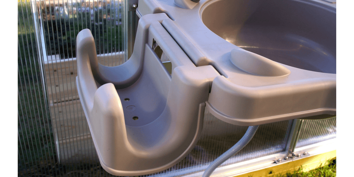 Riverstone CleanIT Outdoor Sink - Large hose holder