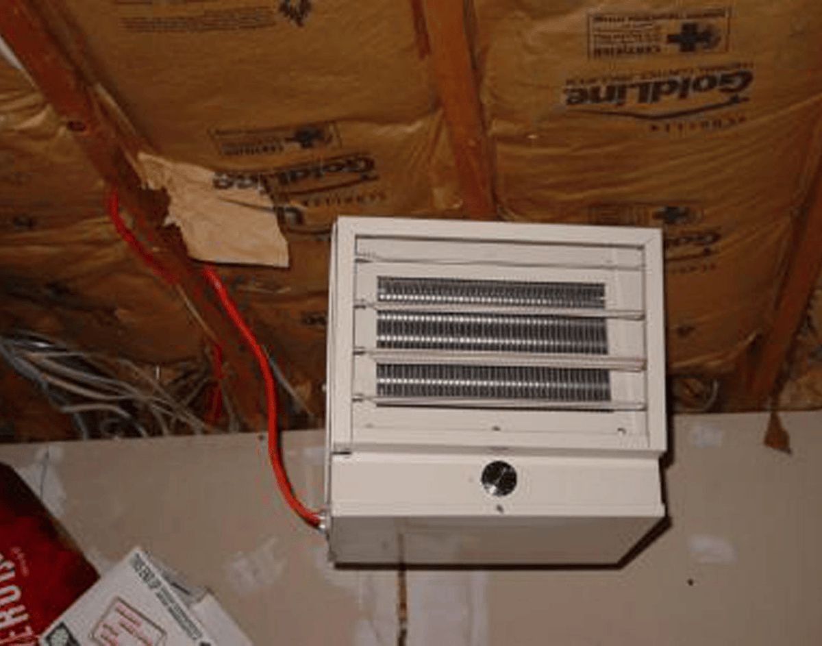 Riverstone Greenhouse &amp; Work Shop Heating System installed on bare ceiling