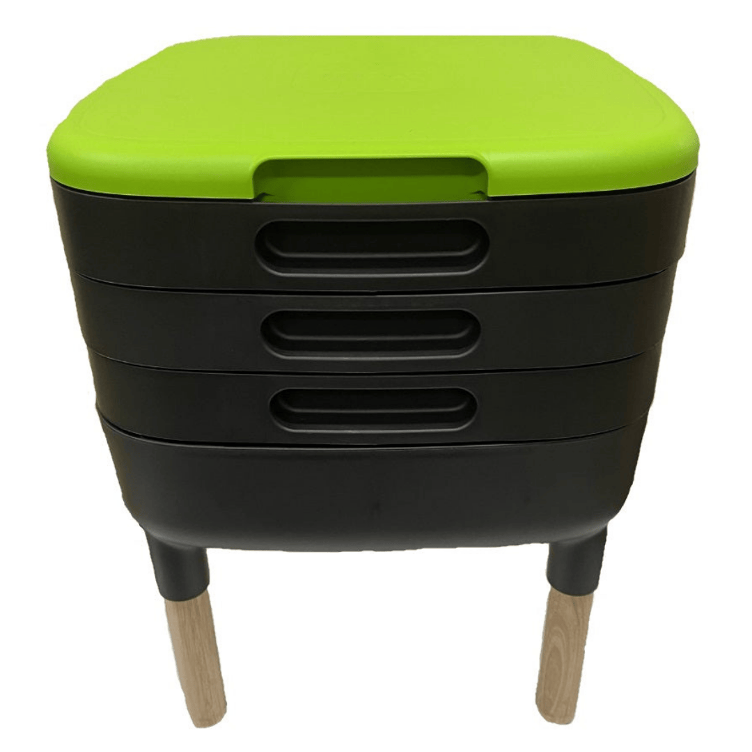 Riverstone Maze Worm Farm Three Trays with wooden legs