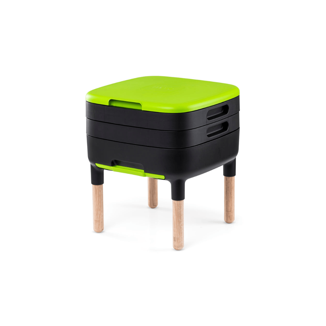 Riverstone Maze Worm Farm Two Trays with wooden legs
