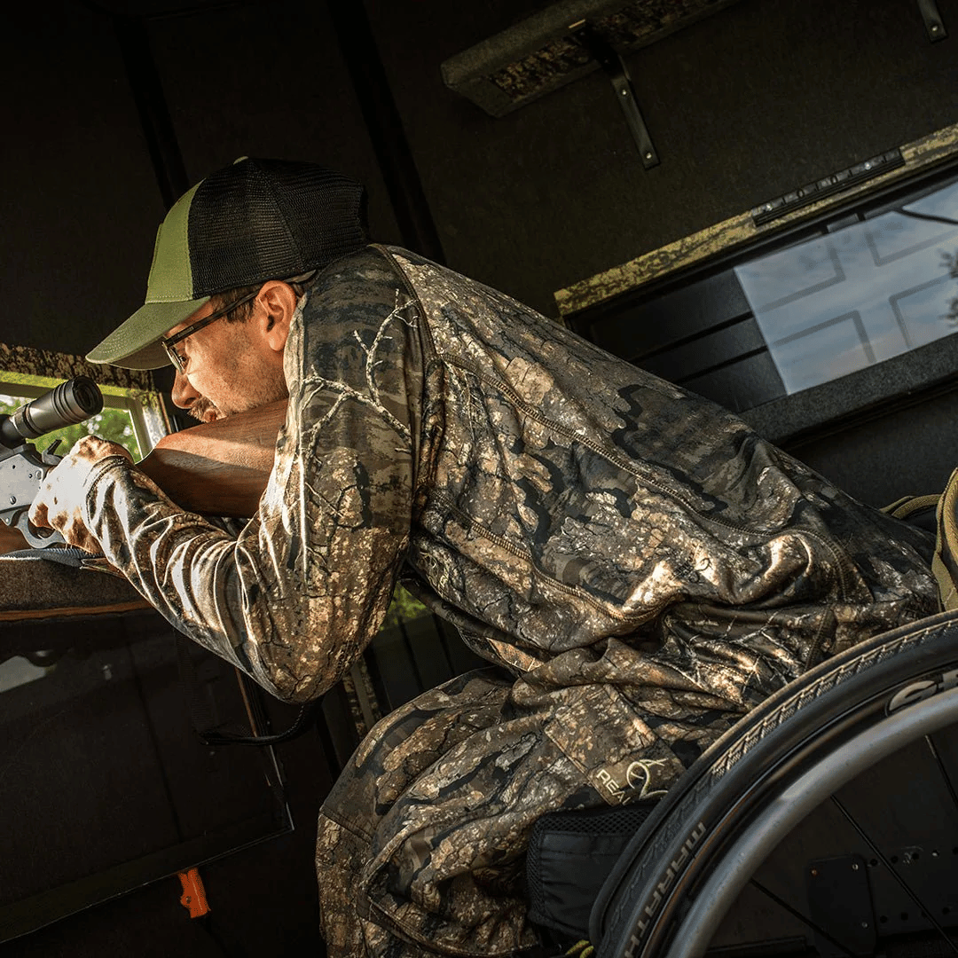 Shadow Hunter 6x8 Wheelchair-Friendly Blind - In use