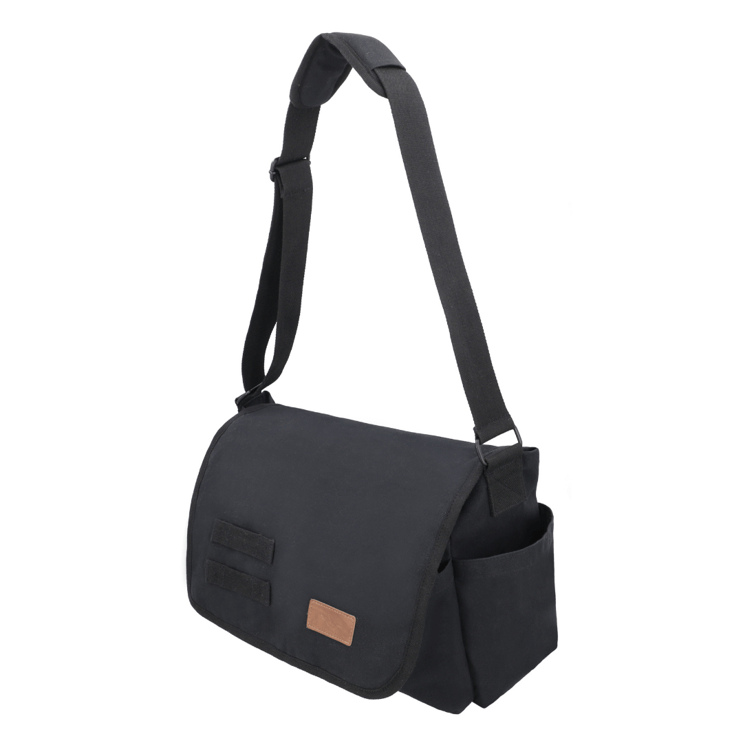 White Duck Outdoors Filios Messenger Bag Black with extended strap
