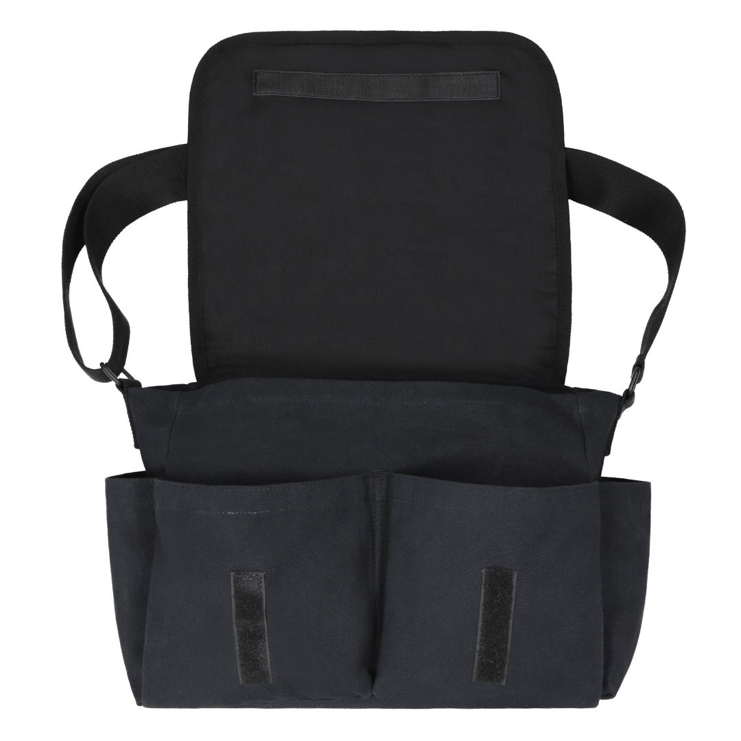 White Duck Outdoors Filios Messenger Bag black opened and empty