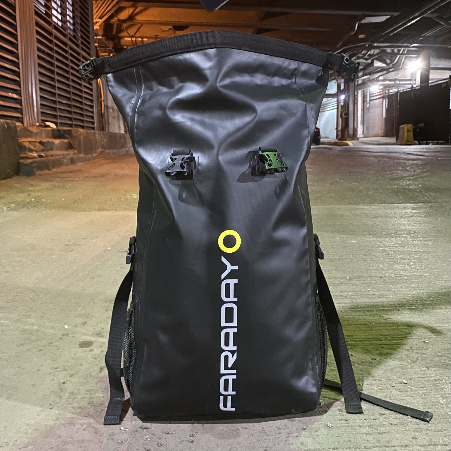 QuipCo AquaShield Heavy Duty Waterproof Drybag - 5L | OutdoorTravelGear –  OutdoorTravelGear.com